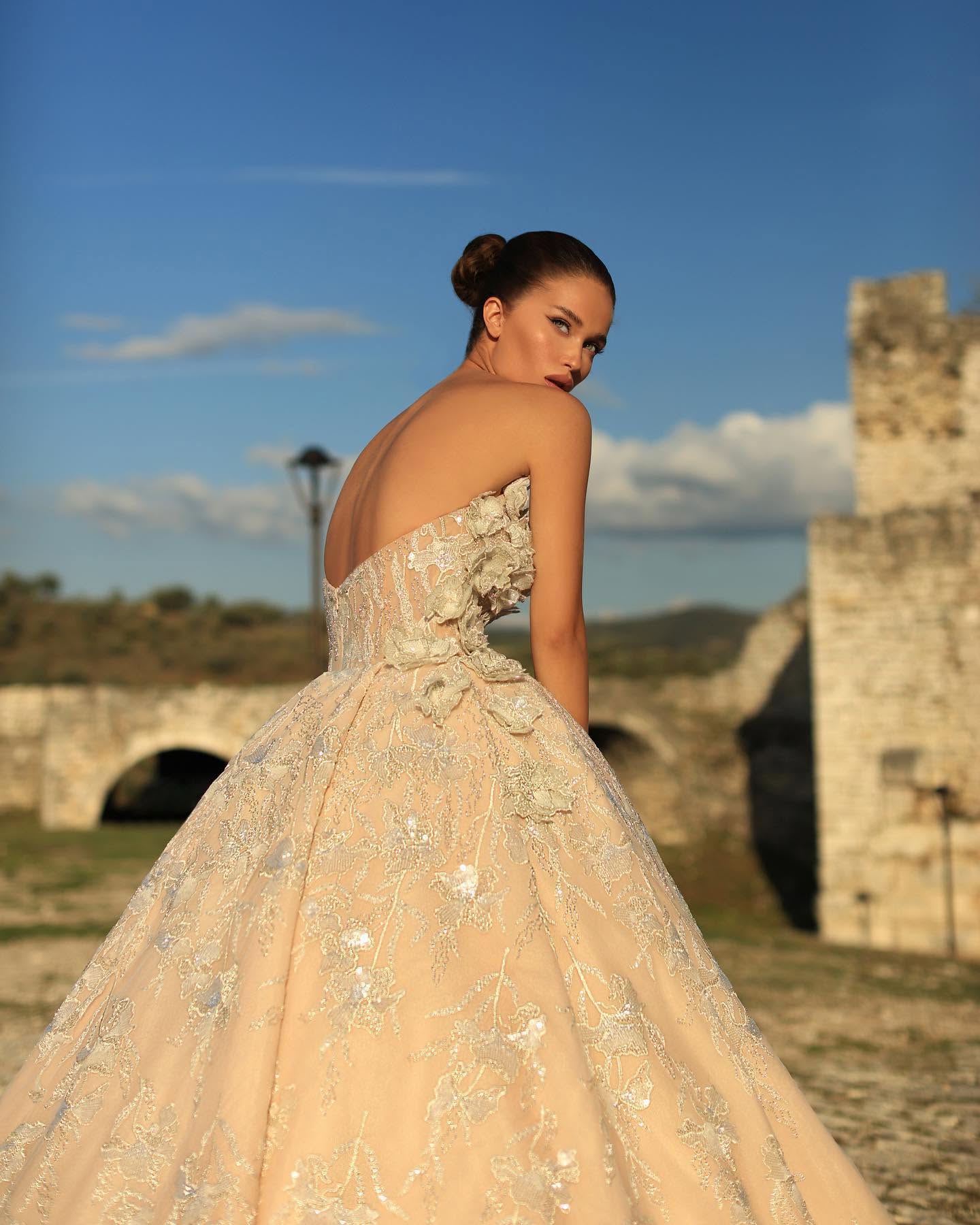 Look16