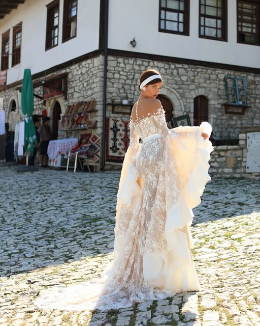 Look17