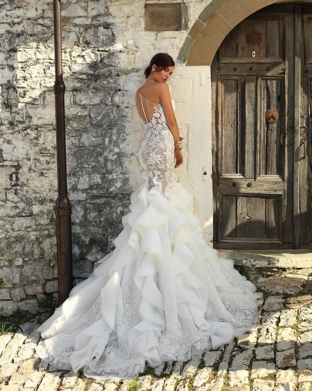 Look19